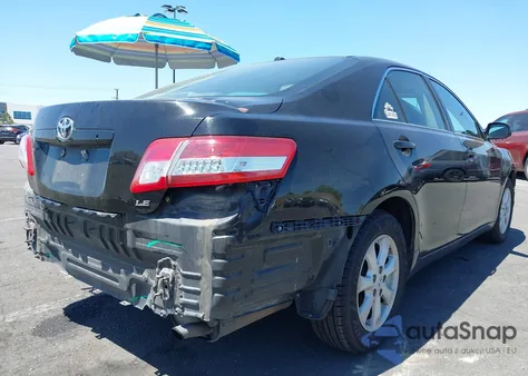 2011 Toyota Camry Le z USA, uszkodzony, nr VIN 4T1BF3EK2BU136804